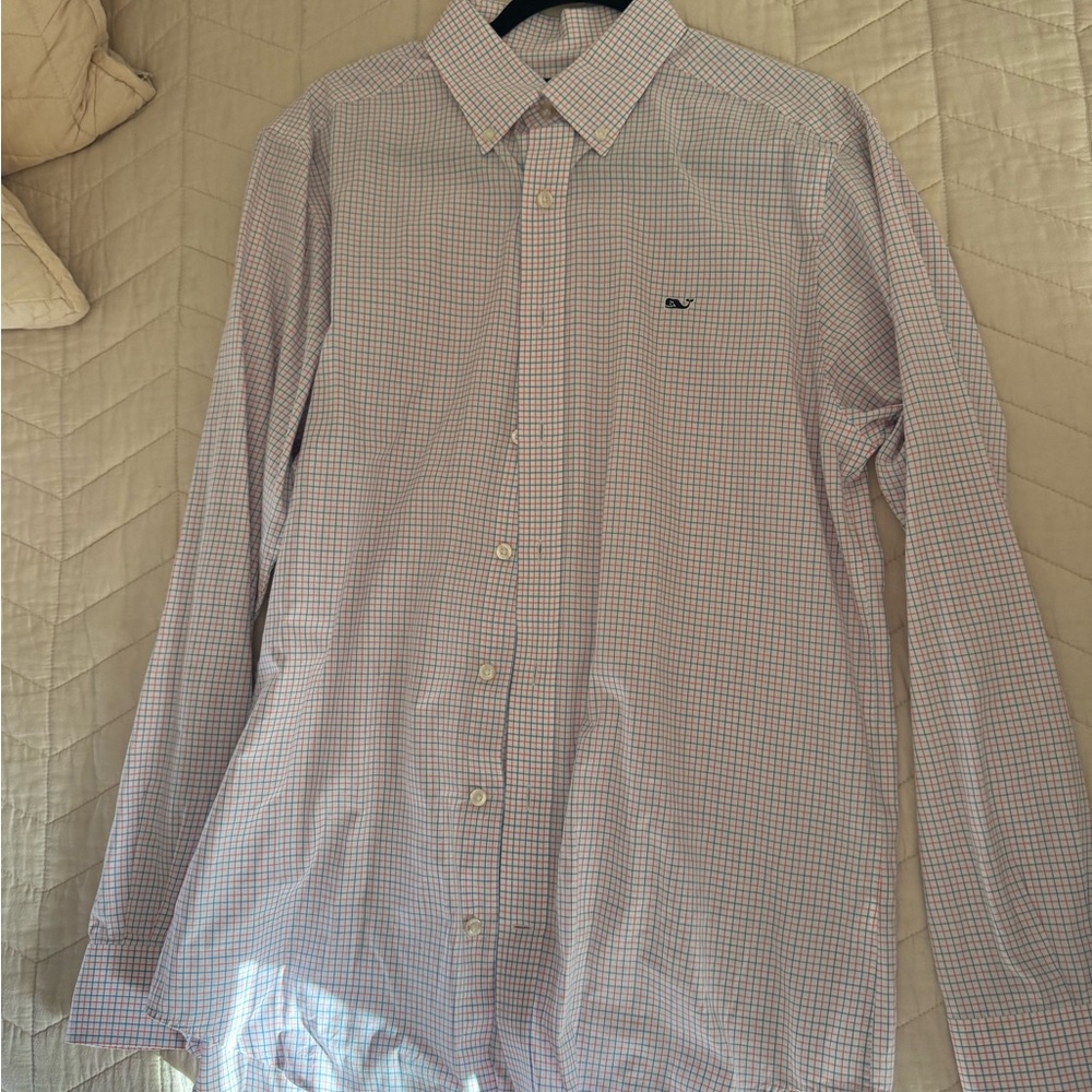 Vineyard Vines Blue and White Casual Button Down Shirt